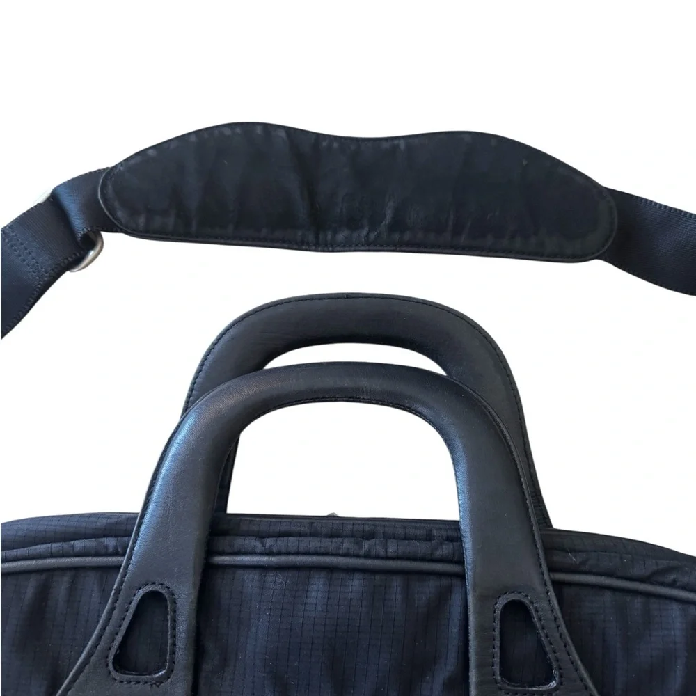 Tumi 2571D Black Nylon Leather Laptop Shoulder Top Handel Travel‎ Messenger Bag